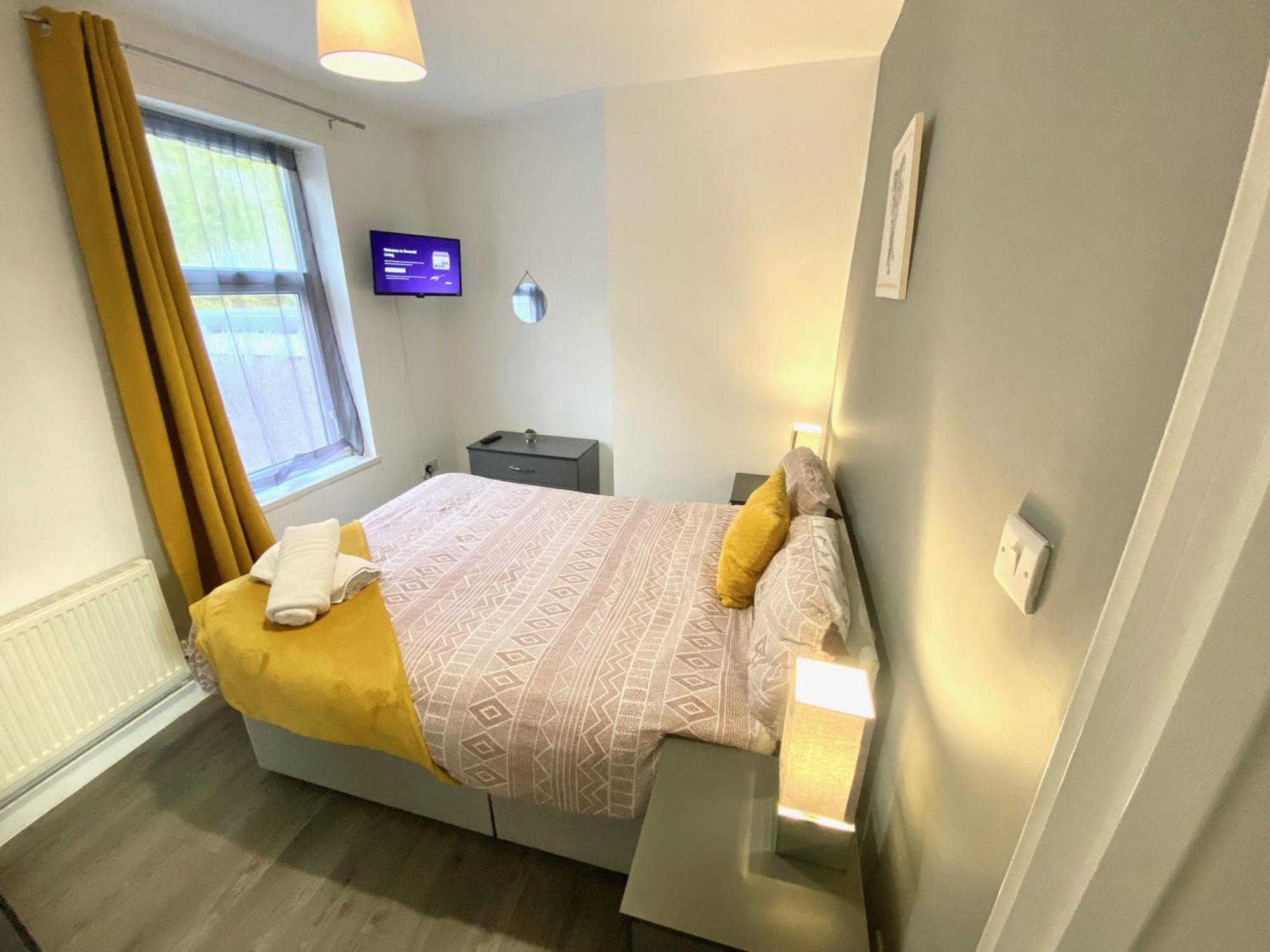 Emerald Living, 4 Bedrooms In The Heart Of Swansea, Close To Beaches! スウォンジー エクステリア 写真