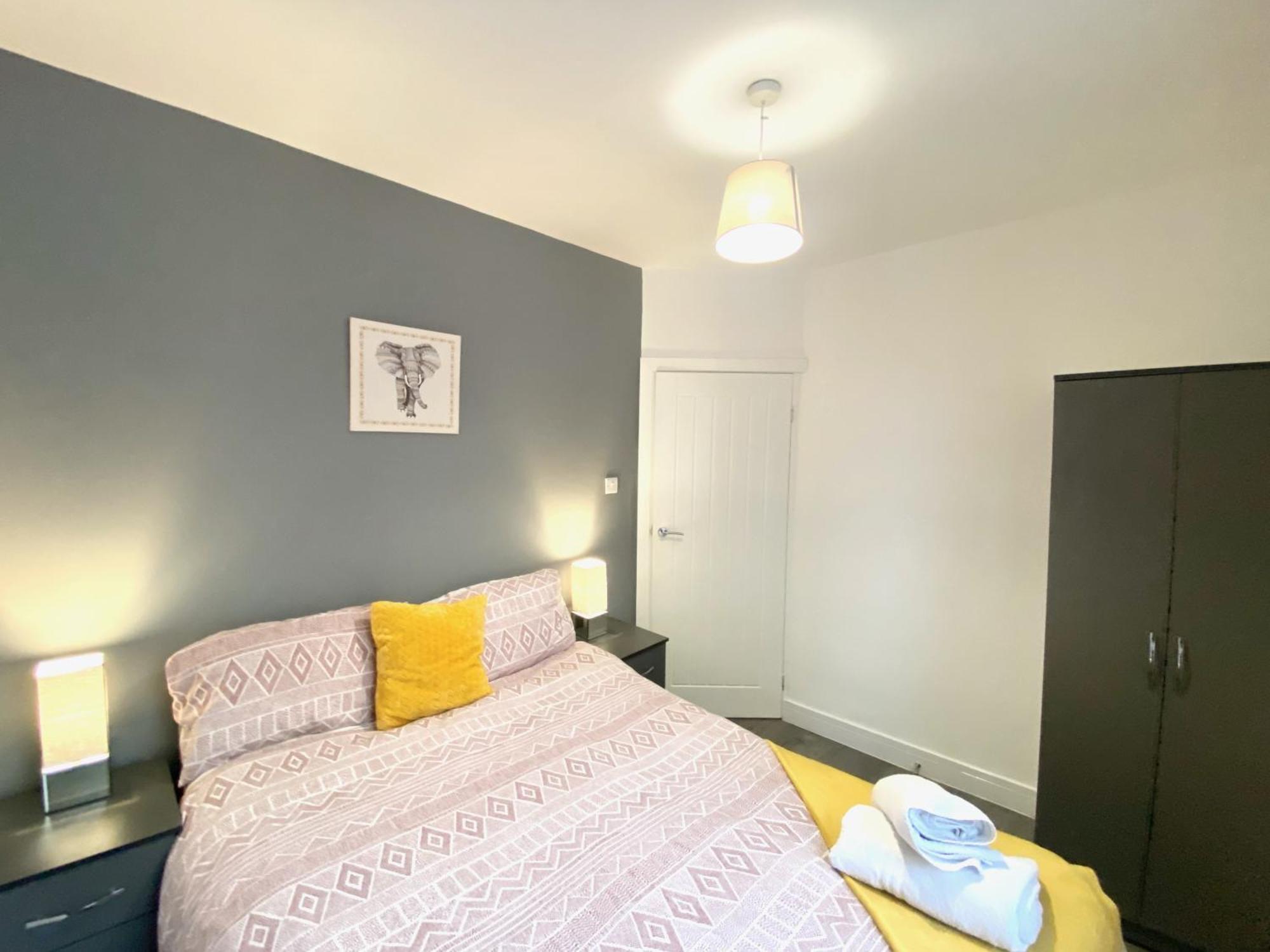 Emerald Living, 4 Bedrooms In The Heart Of Swansea, Close To Beaches! スウォンジー エクステリア 写真
